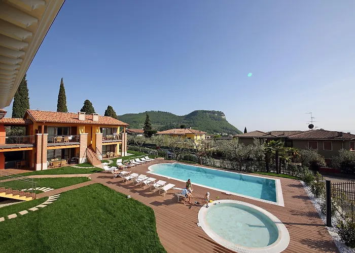 Corte Leonardo 酒店