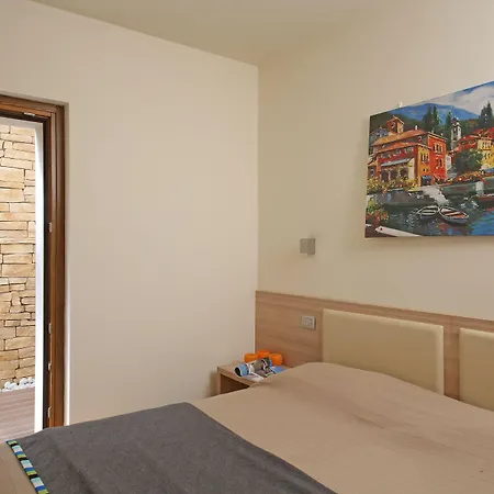 Corte Leonardo Szálloda Garda