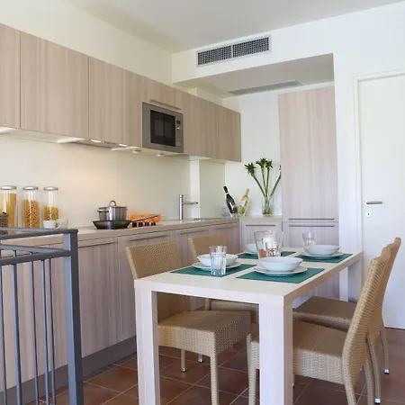 Corte Leonardo Szálloda Garda