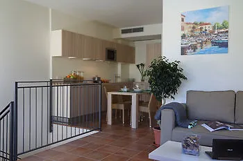 Corte Leonardo Apartment *