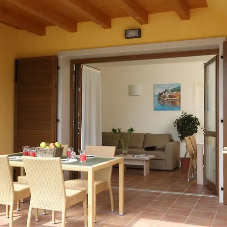 Corte Leonardo Apartment Garda (Verona)