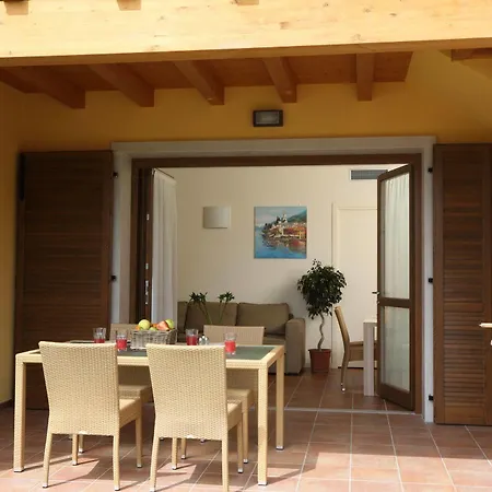 Apartment Corte Leonardo Garda (Verona)