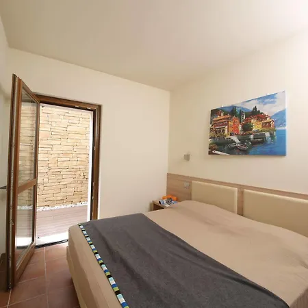 Corte Leonardo Apartment *