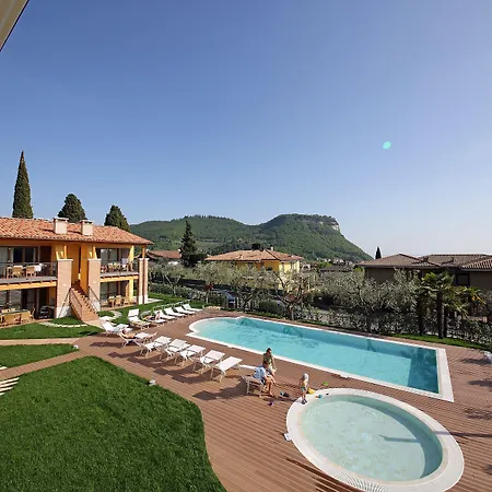 Corte Leonardo Hotel