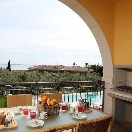 Corte Leonardo Hotel *