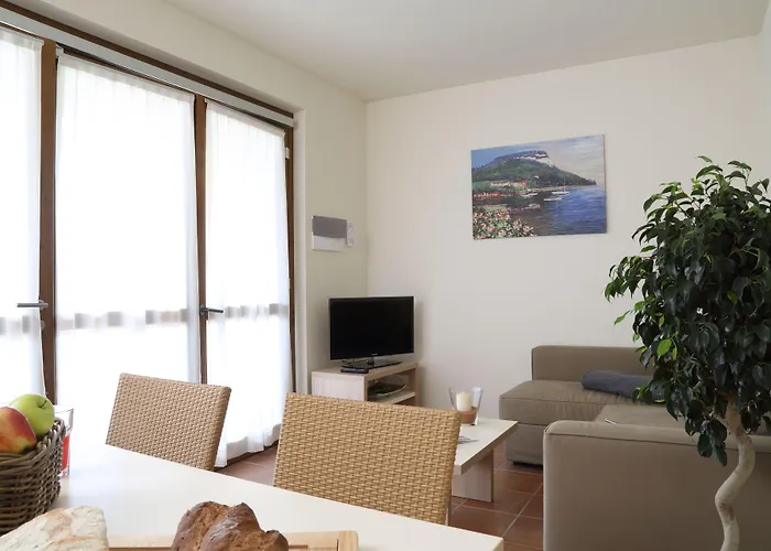 Corte Leonardo Garda (Verona)